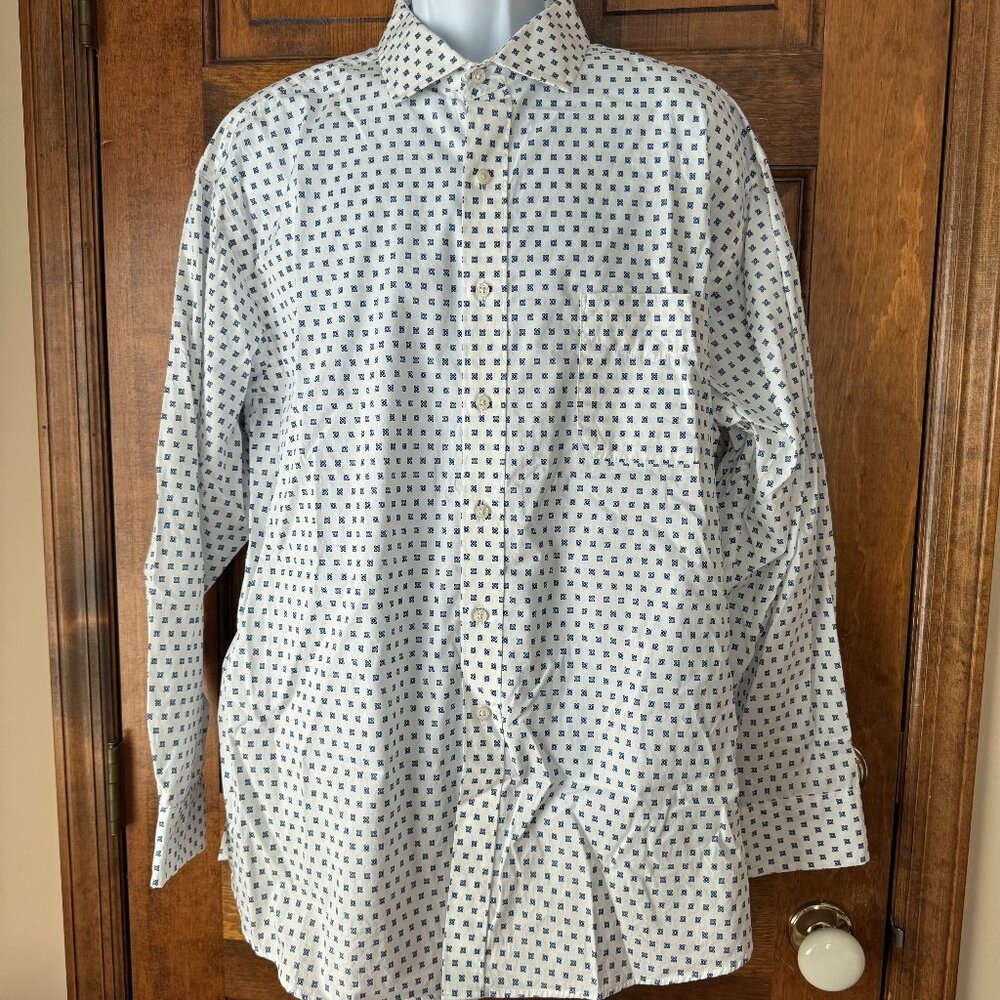 Club Room Performance White w/Blue Small Flowers Shirt XXL (18.5 34-35)